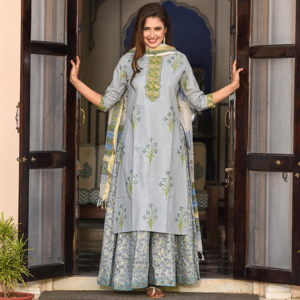 Swirling Suit Set