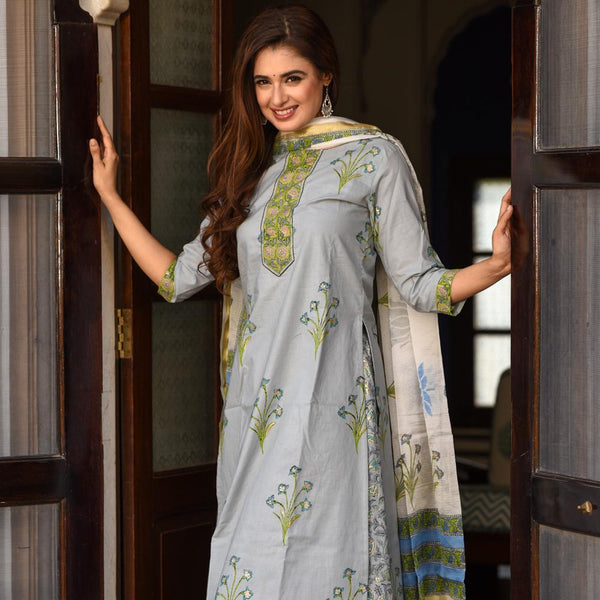 Swirling Suit Set