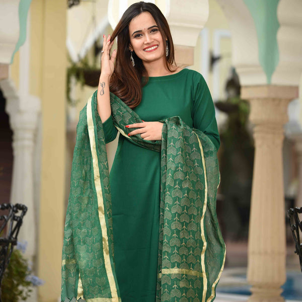Plain Suit & Doriya Dupatta